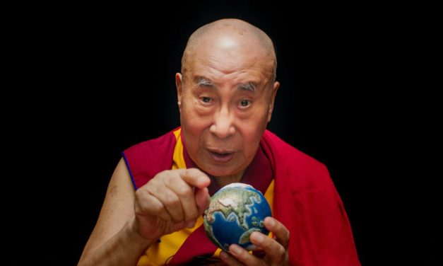 Találkozz a Dalai Lámával a mozikban!
